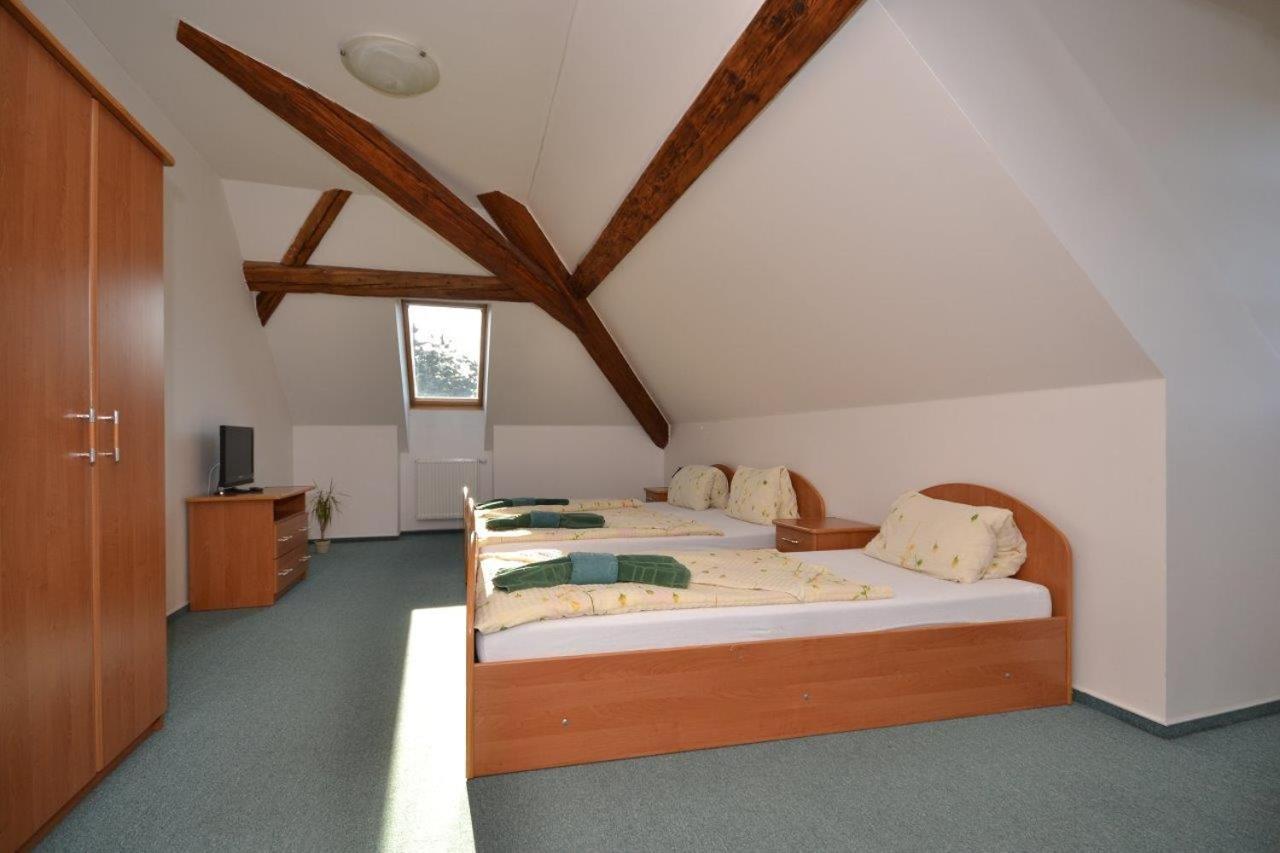 Hotel Zamecek 3*